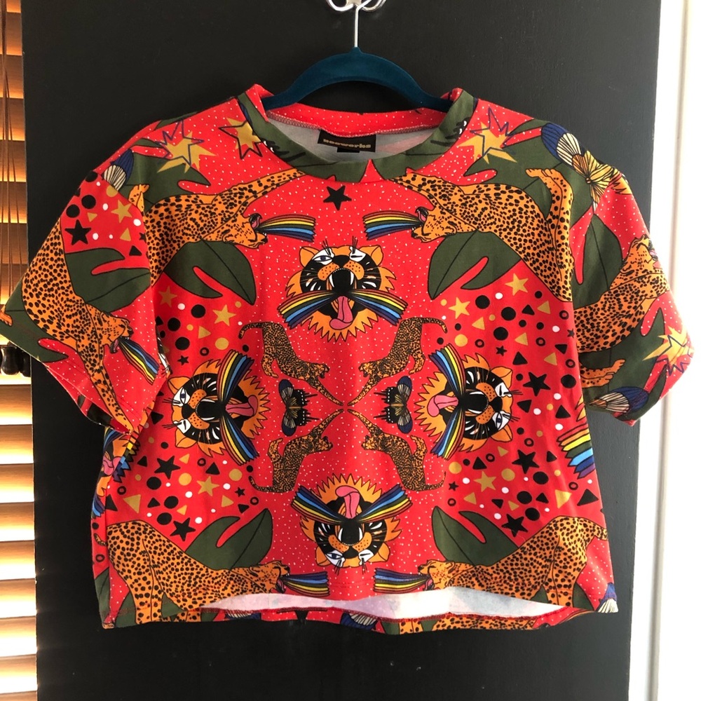 BNWOT Nooworks Tiger Pride Cropped Tee - L